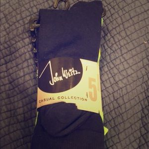 John Weitz 5 socks. Sock size 10-13